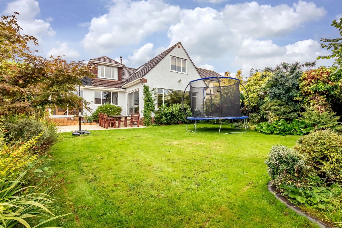 St. Margarets Lane, Backwell, BS48
