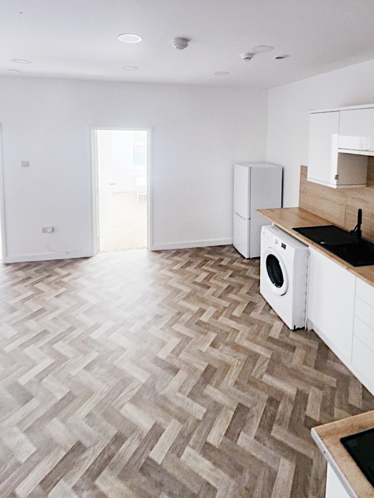 Room 3, Fishponds Road, Bristol