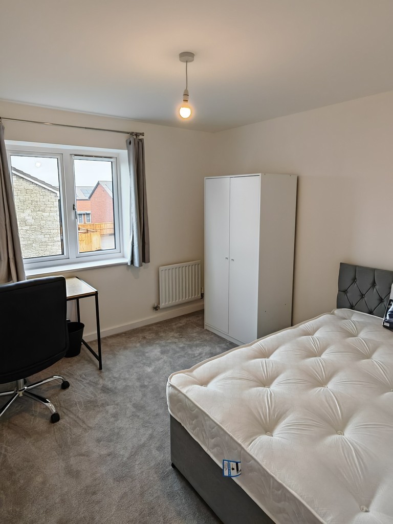 Room 4, Golledge Crescent, Bristol
