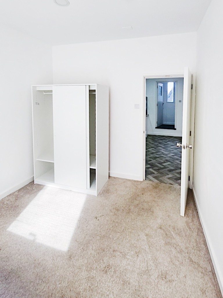 Room 2, Fishponds Road, Bristol