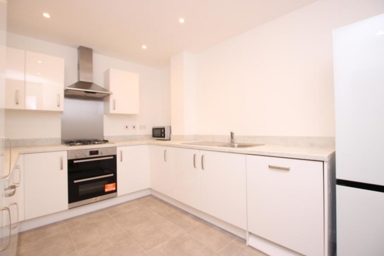 Room 1, 14 Golledge Crescent