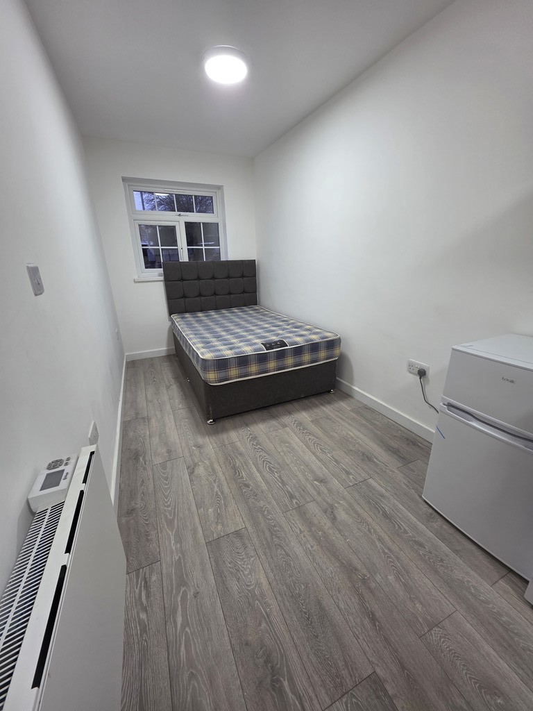 Room 7, 218 Whitehall Road