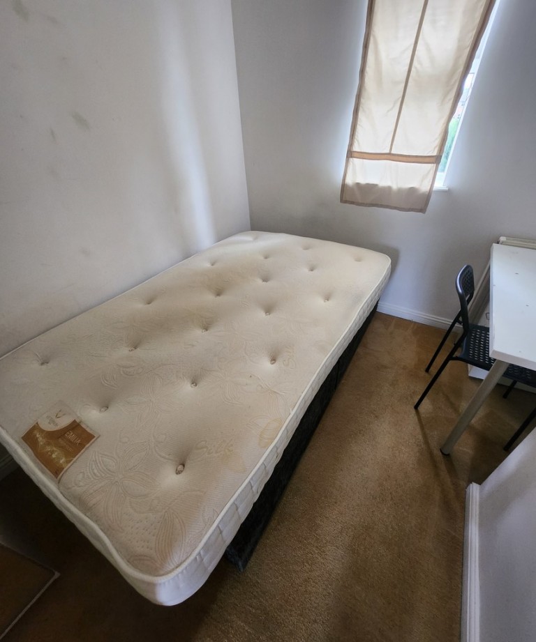 Room 1, Casson Drive, Bristol