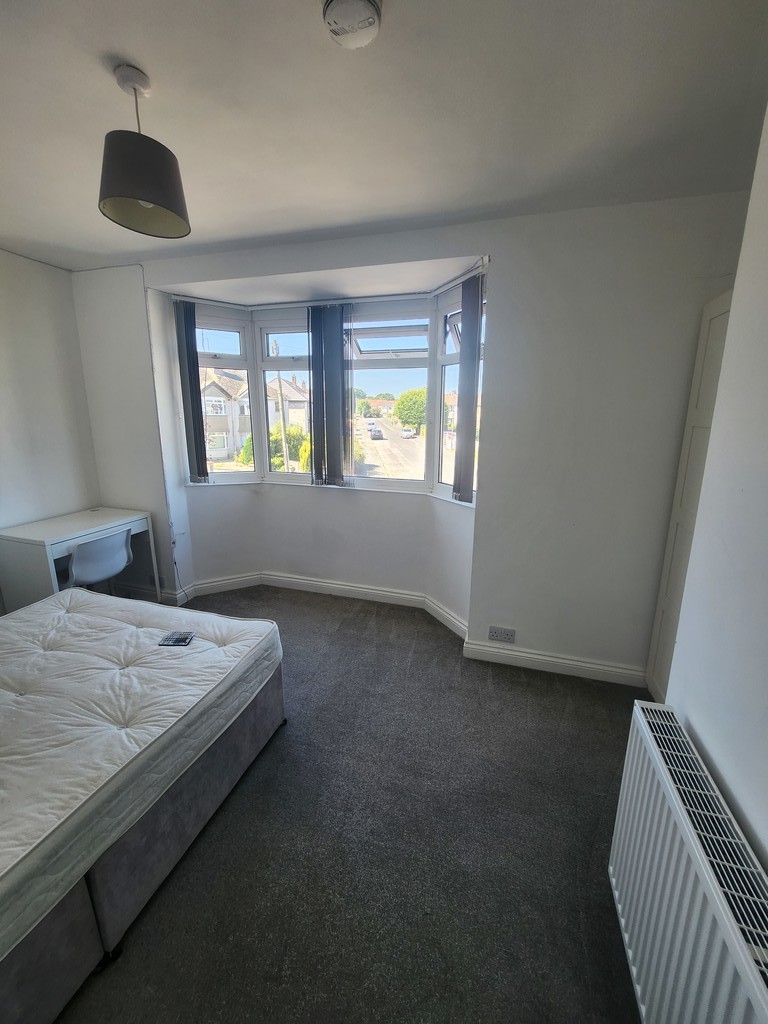 Room 6, Conygre Grove, Filton, Bristol