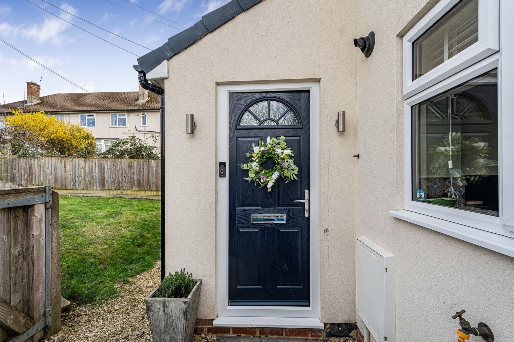 Amesbury Close, Swindon, SN2