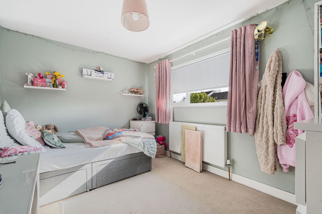 Amesbury Close, Swindon, SN2