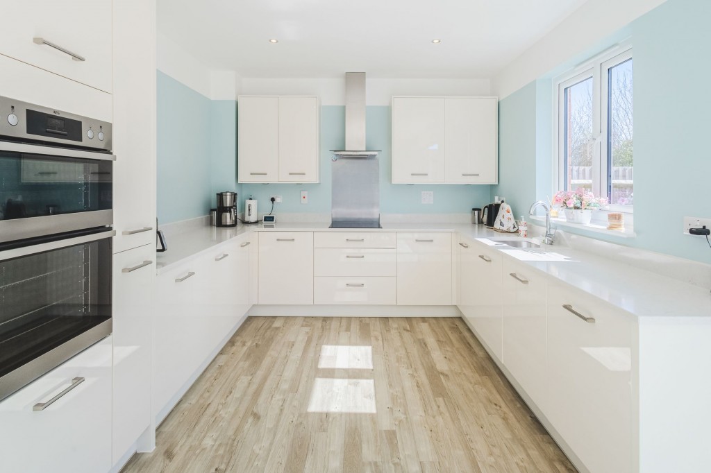 Diamond Crescent, Swindon, SN25