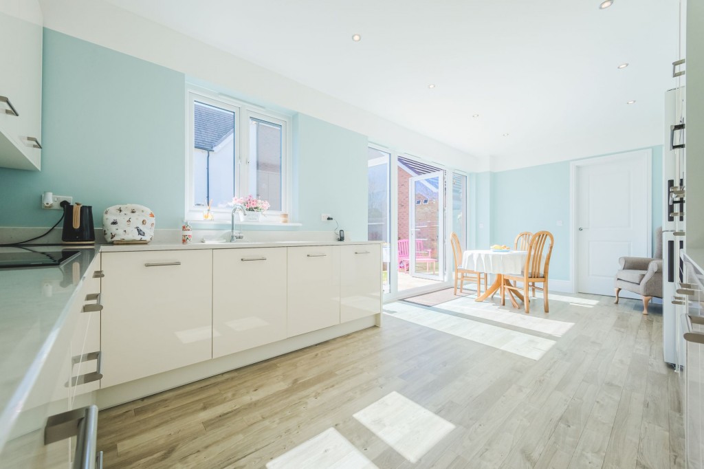Diamond Crescent, Swindon, SN25