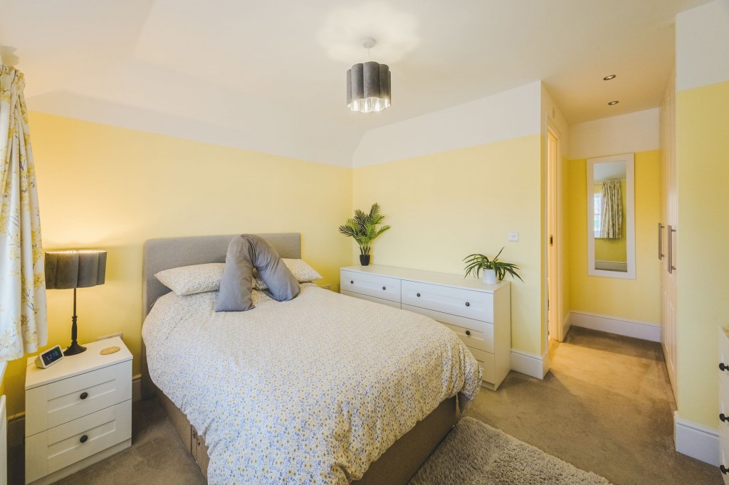 Diamond Crescent, Swindon, SN25