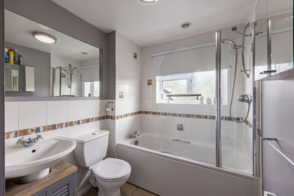 Delamere Drive, Swindon, SN3