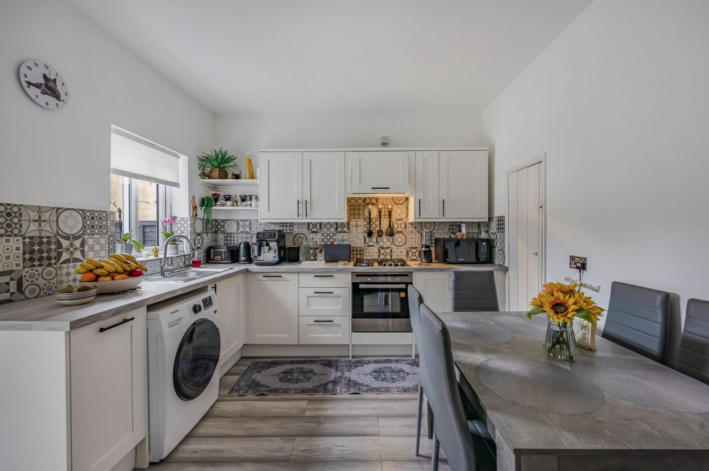 Dryden Street, Swindon, SN1