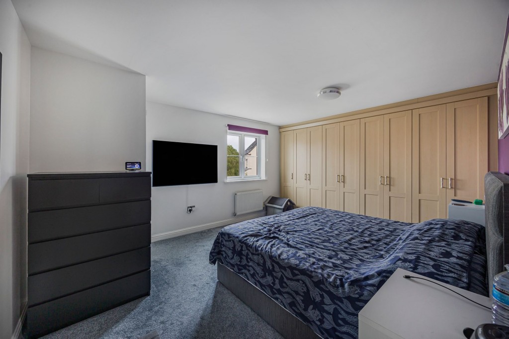 Helena Road, Swindon, SN25