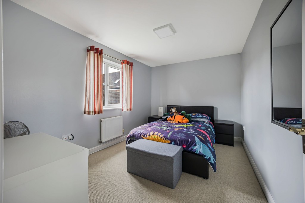 Helena Road, Swindon, SN25