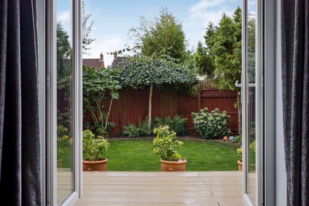 Helena Road, Swindon, SN25