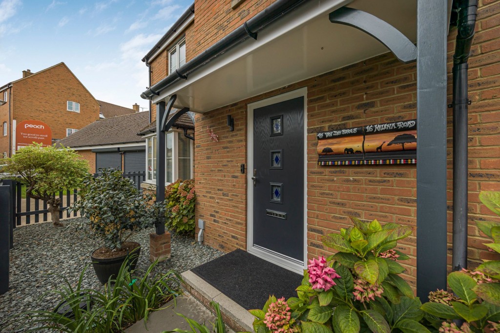 Helena Road, Swindon, SN25