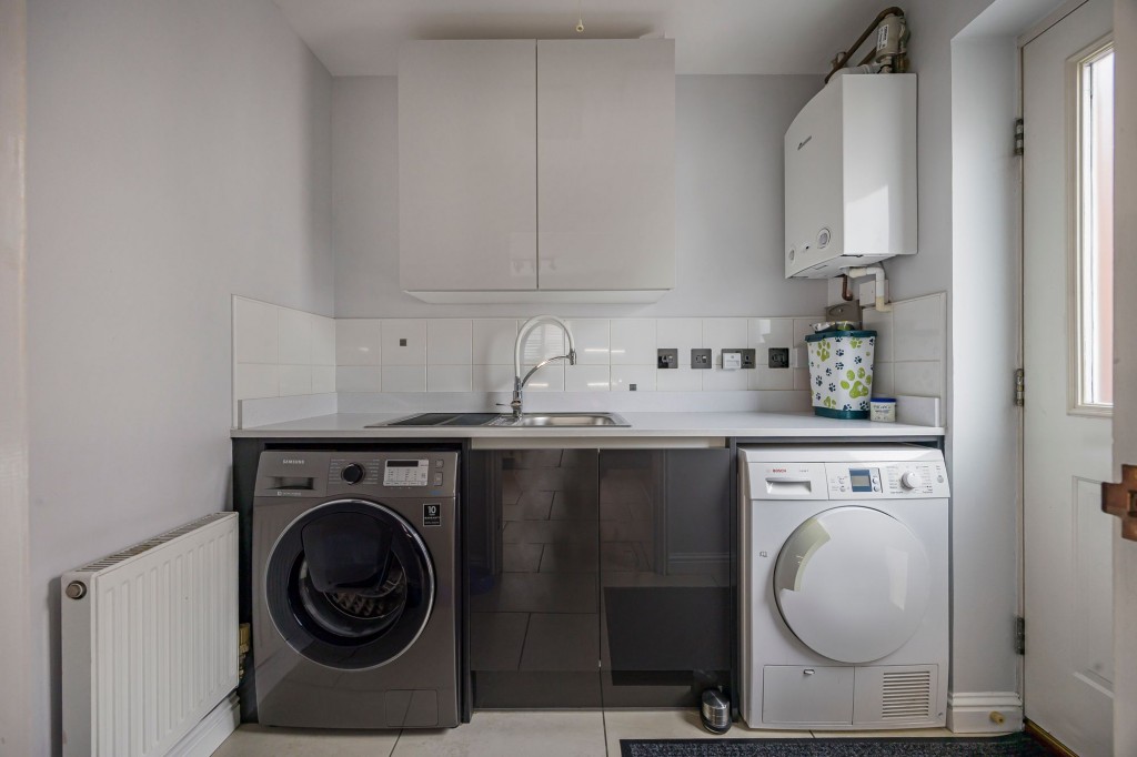 Helena Road, Swindon, SN25