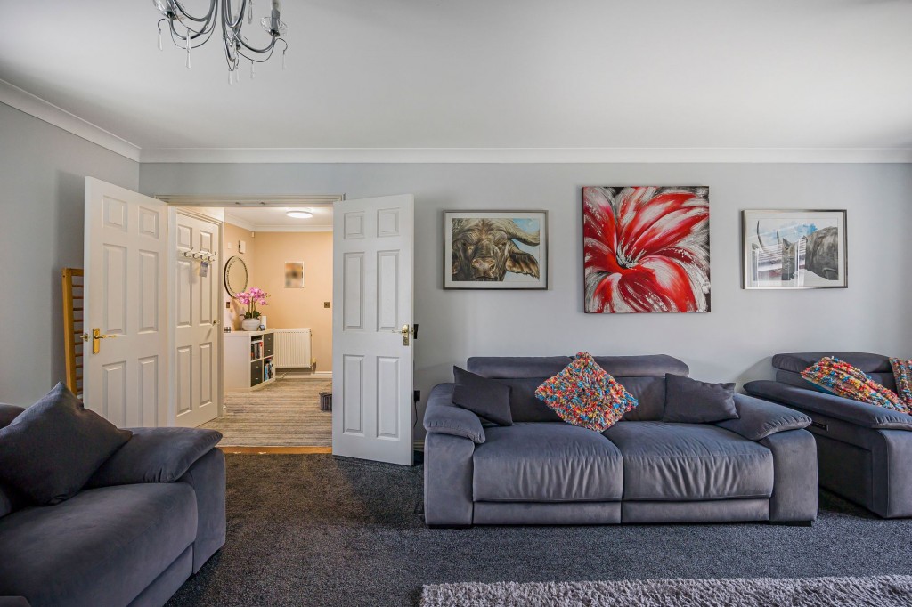 Helena Road, Swindon, SN25