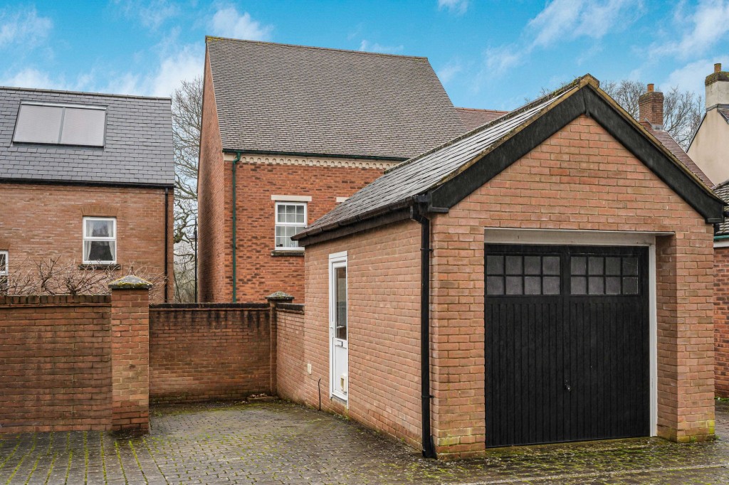 Collard Close, Swindon, SN1