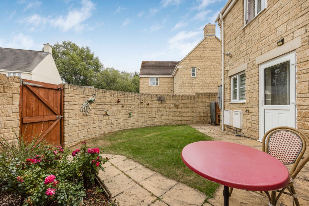 Mayfly Road, Swindon, SN25