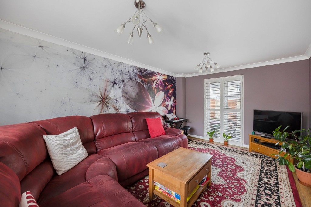Mayfly Road, Swindon, SN25