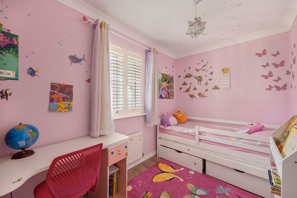 Mayfly Road, Swindon, SN25