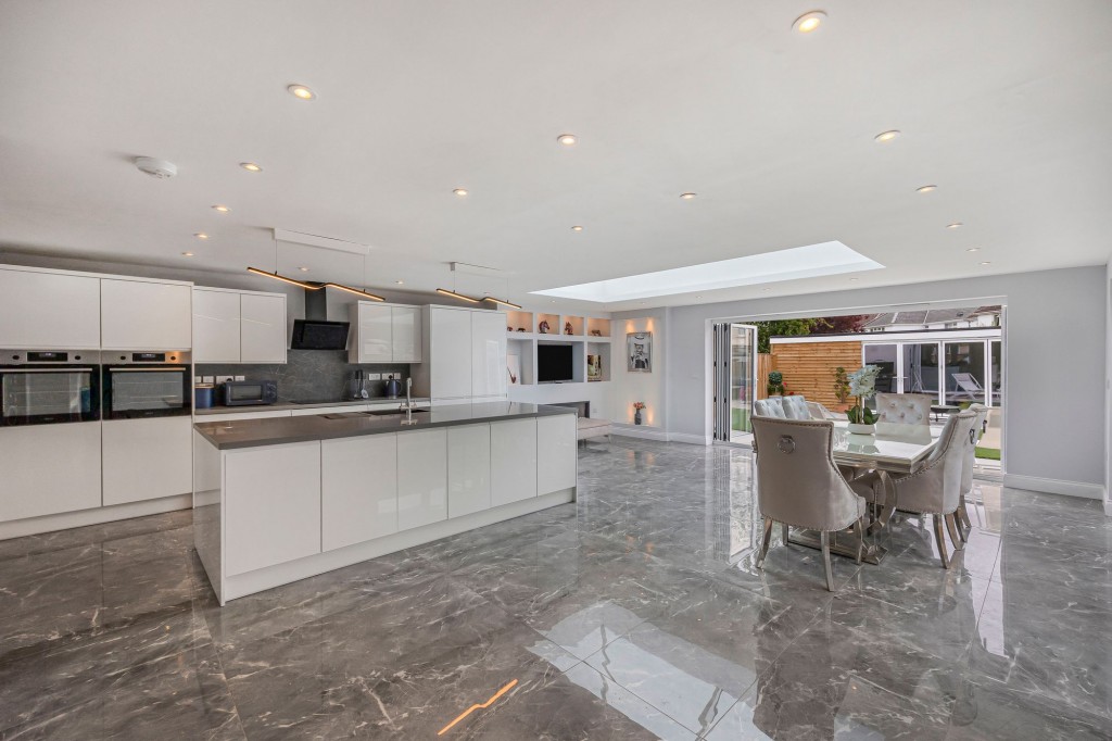Marlborough Road, Swindon, SN3