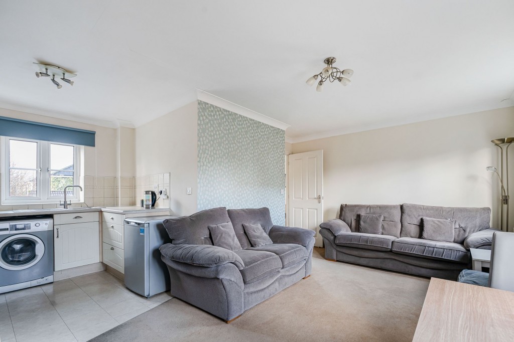 Elgar Close, Swindon, SN25