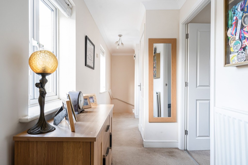 Elgar Close, Swindon, SN25