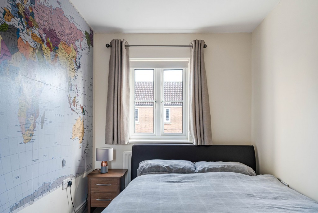 Elgar Close, Swindon, SN25