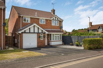 Clarke Drive, Shaw, SN5