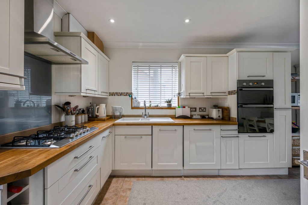 Gaveller Road, Swindon, SN25