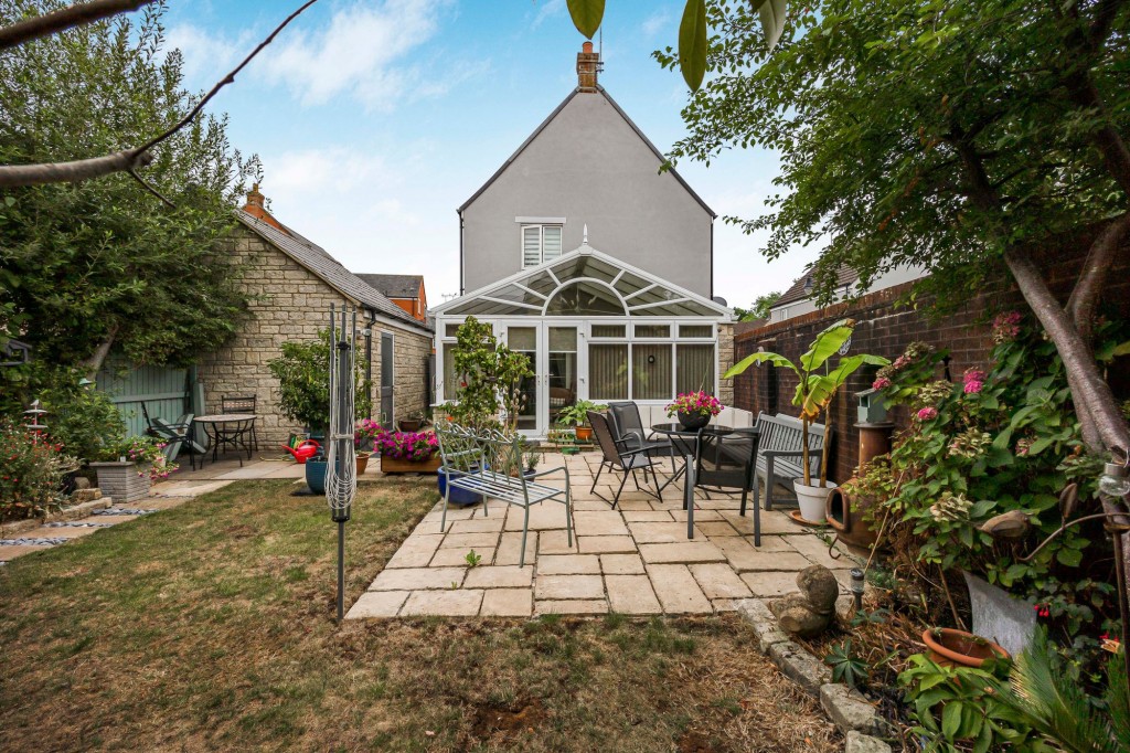 Gaveller Road, Swindon, SN25