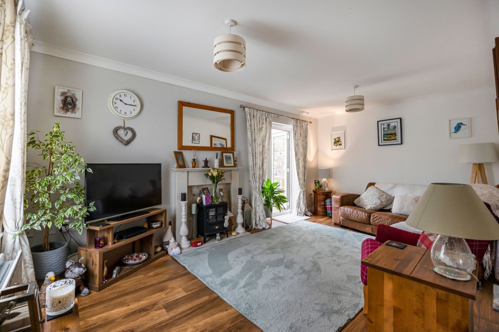 Gaveller Road, Swindon, SN25