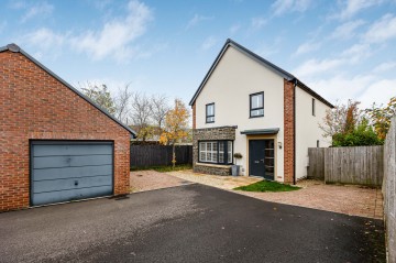 Minerva Heights, Blunsdon, SN26