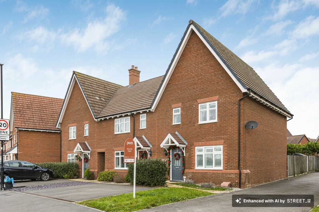 Mackay Crescent, Tadpole Garden Village, SN25