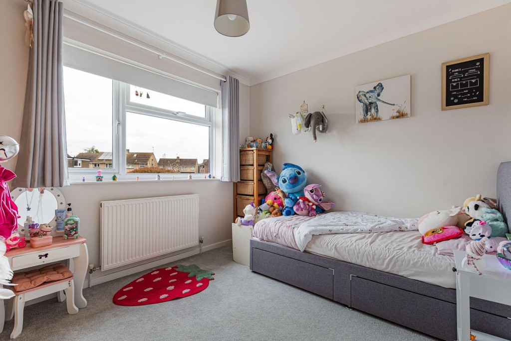 Thames Avenue, Swindon, SN25