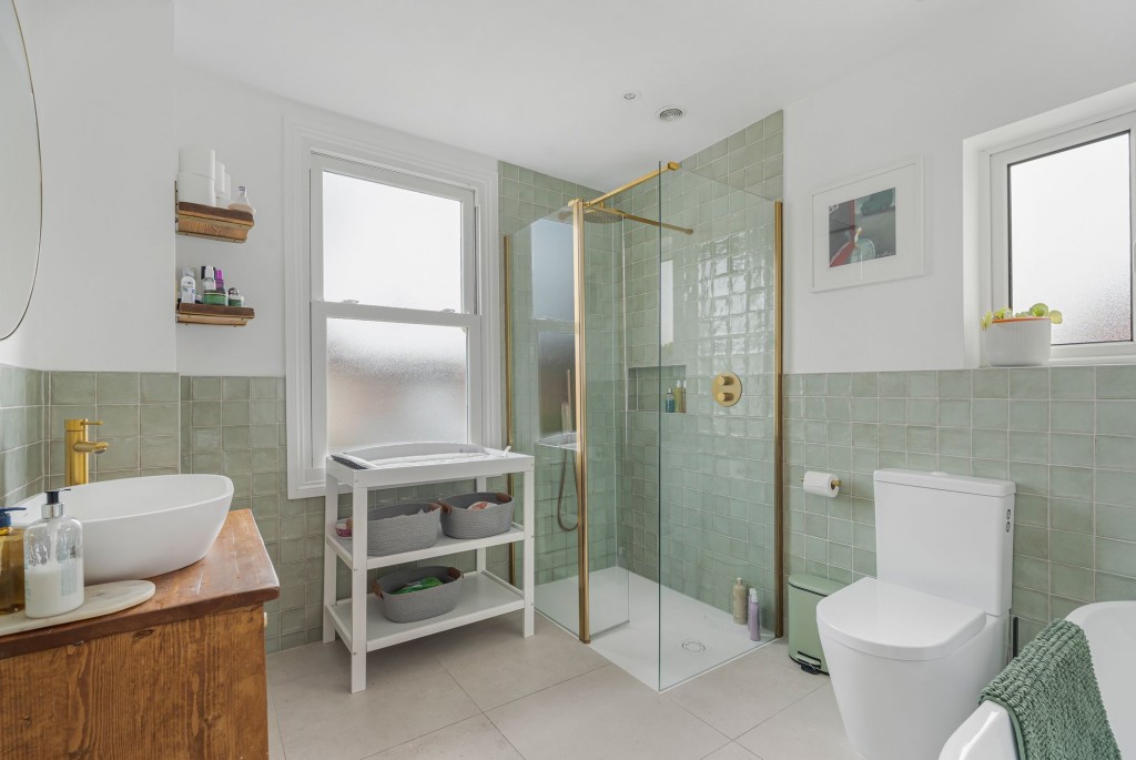 Avenue Road, Swindon, SN1