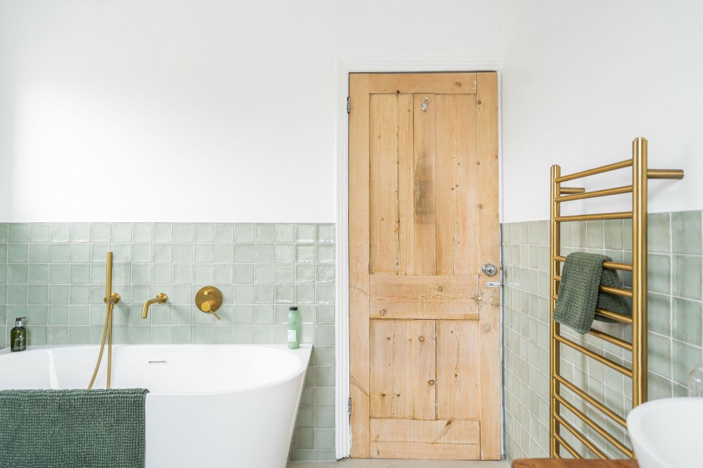 Avenue Road, Swindon, SN1