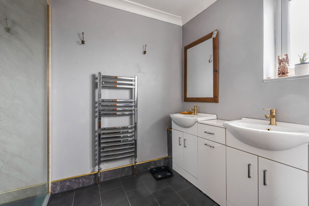 Grange Drive, Swindon, SN3