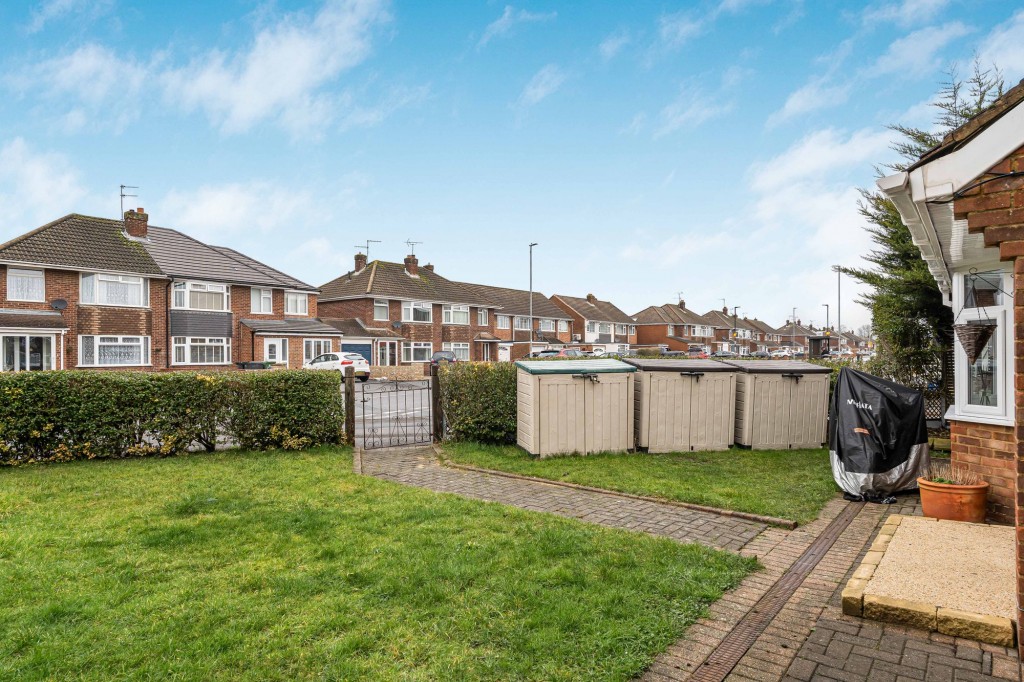 Grange Drive, Swindon, SN3