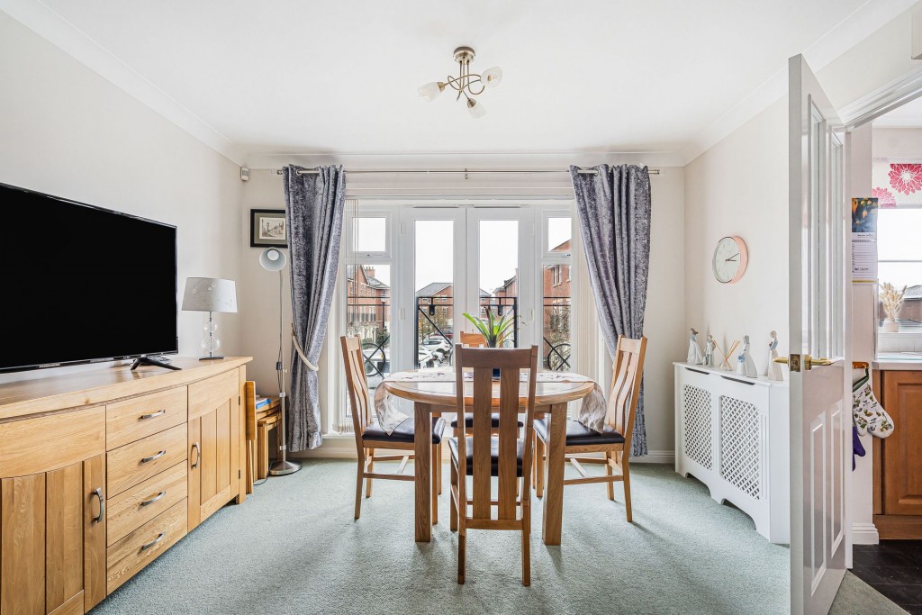 Chastleton Road, Priory Manor Chastleton Road, SN25