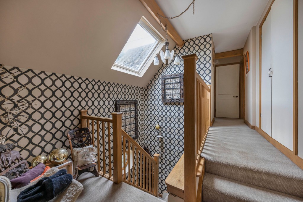 Ampney Crucis, Ridge Barn, GL7