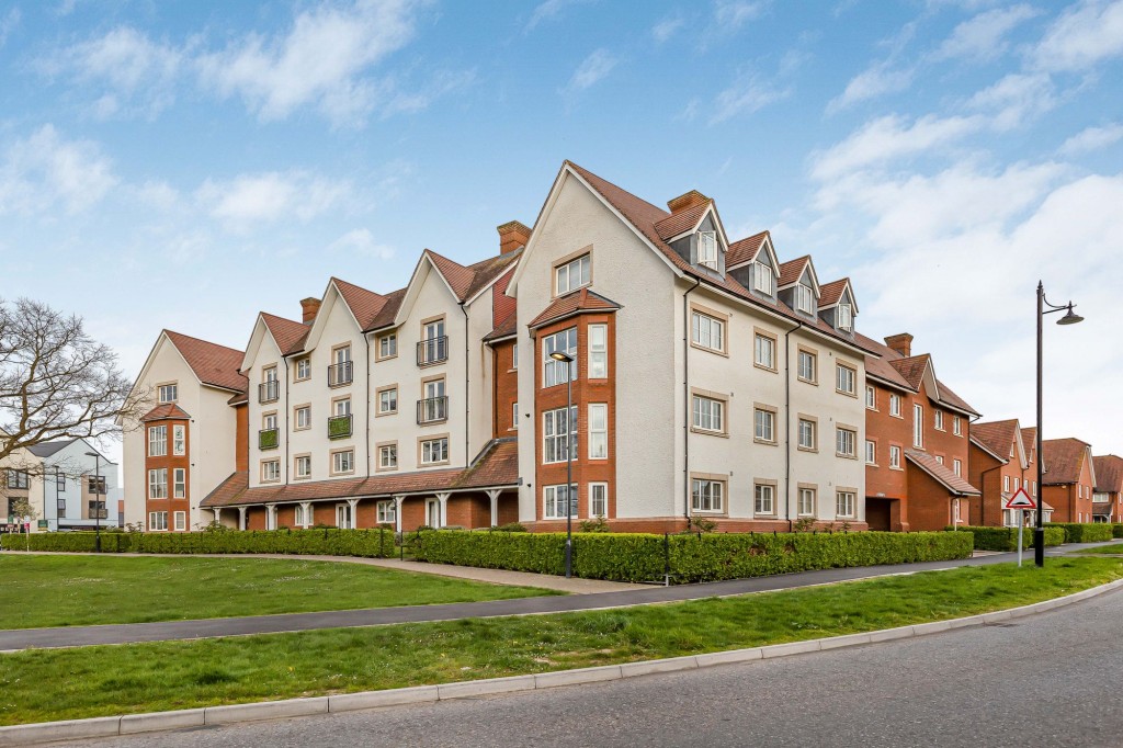 William Morris Way, Tadpole Garden Village, SN25