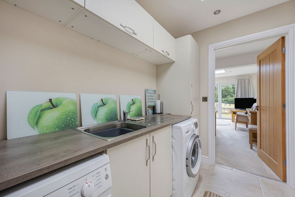 Brettingham Gate, Swindon, SN3