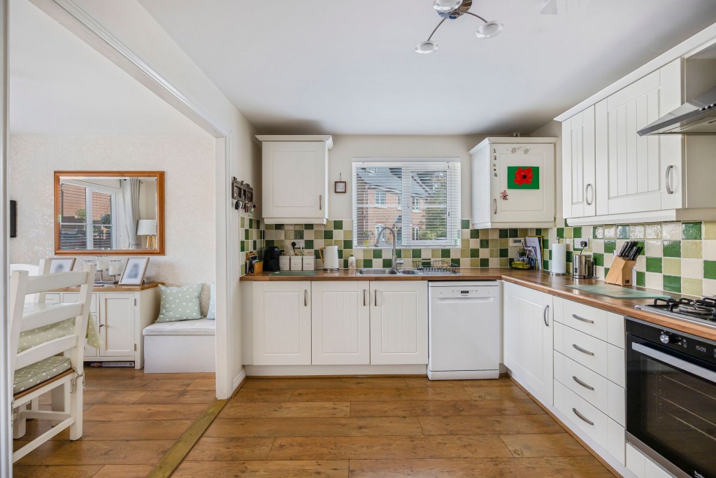 Melstock Road, Swindon, SN25