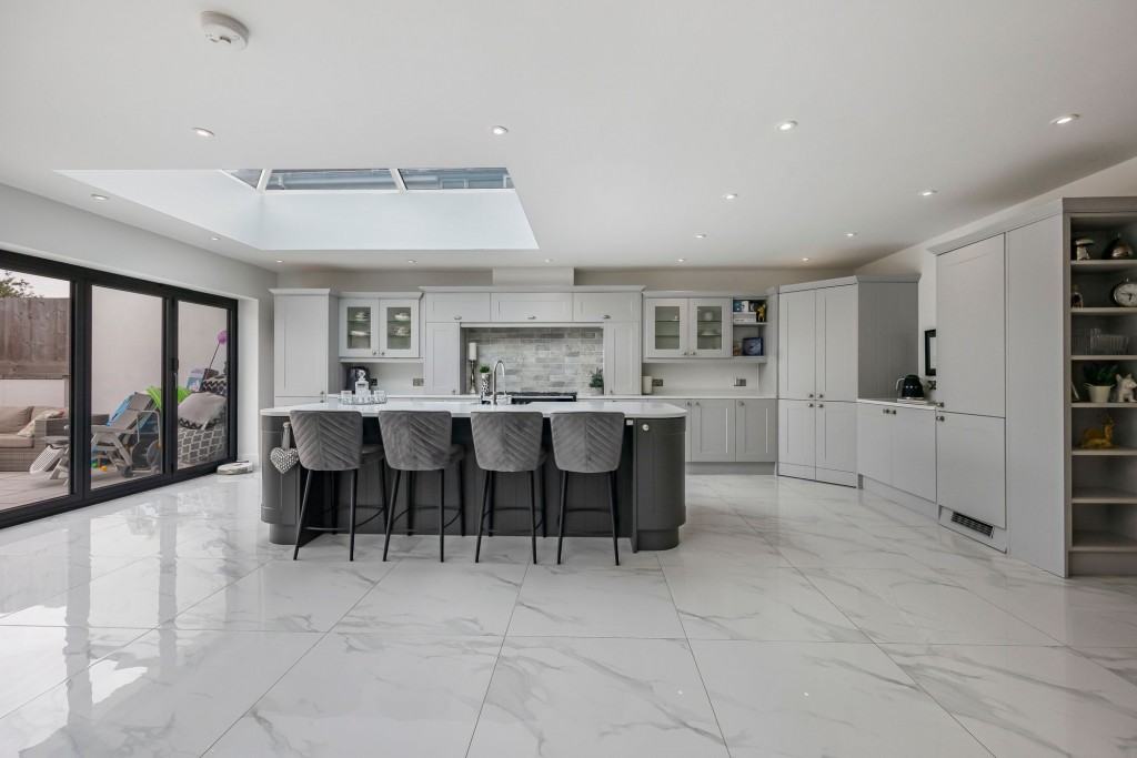 Whitworth Road, Swindon, SN25