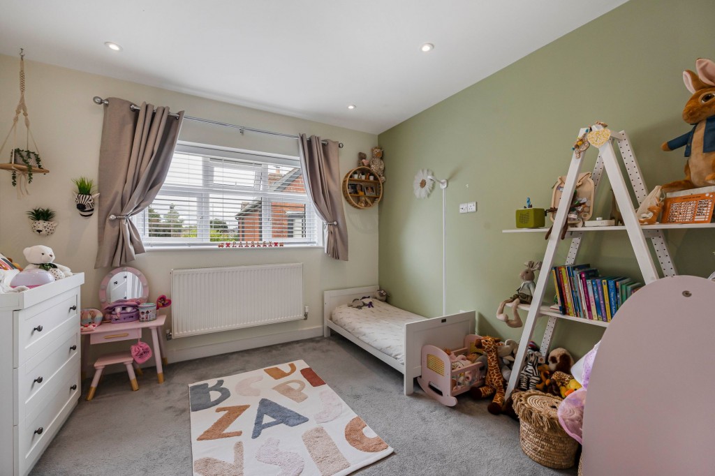 Whitworth Road, Swindon, SN25