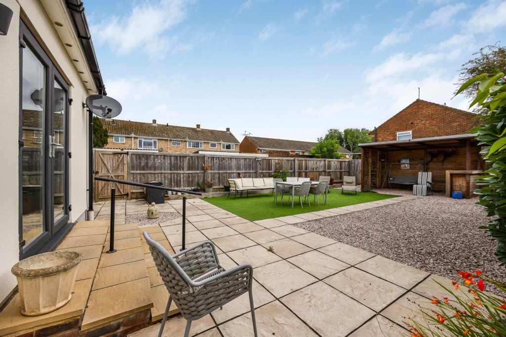Severn Avenue, Swindon, SN25