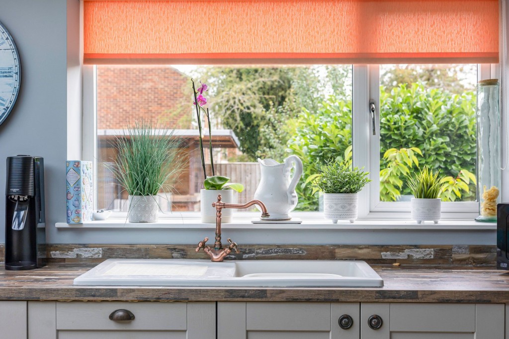 Severn Avenue, Swindon, SN25