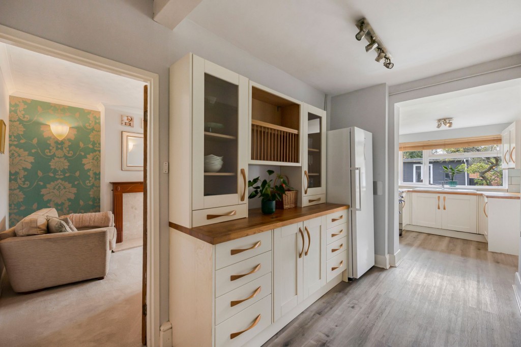 Broome Manor Lane, Swindon, SN3